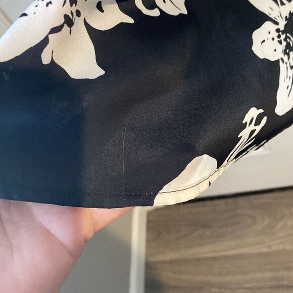 Banana Republic Black and White Floral Midi Dress Size 8P - Picture 12 of 12